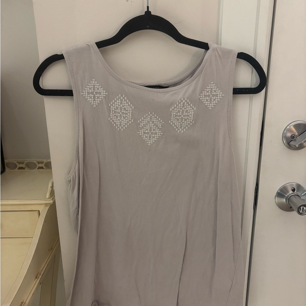 Banana Republic Light Gray Embroidered Diamond Tank Top